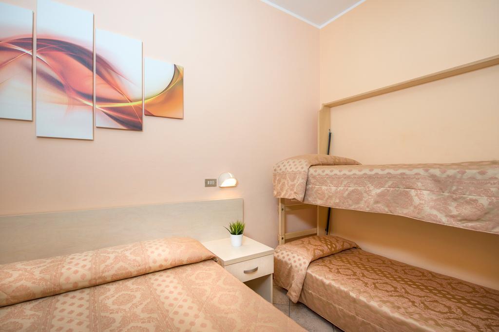 Hotel Cuba Мілано-Маріттіма Екстер'єр фото
