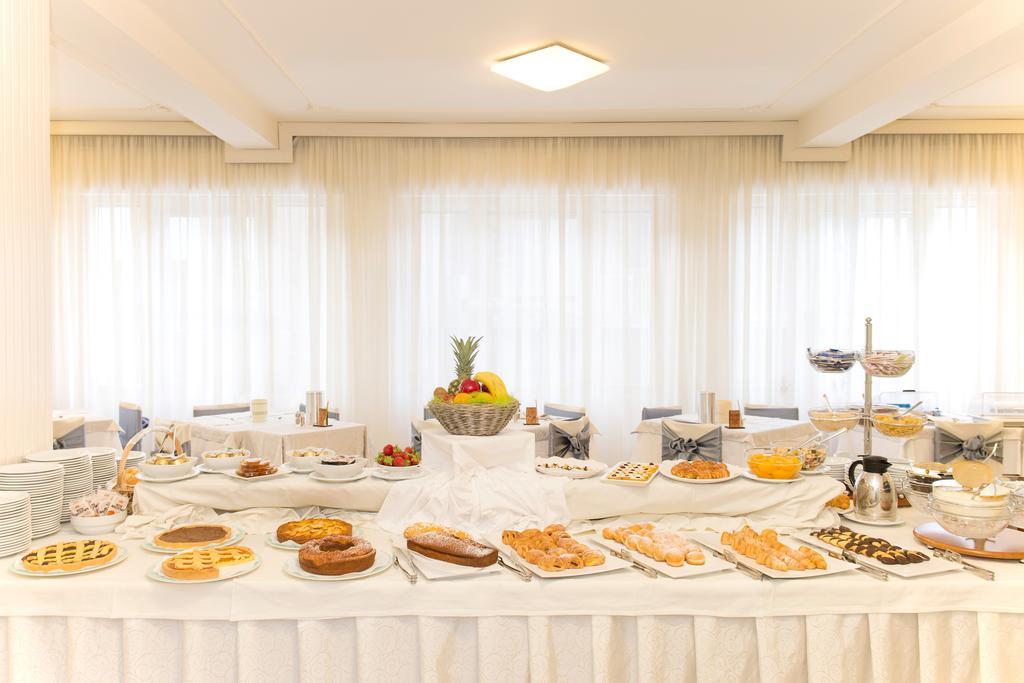 Hotel Cuba Мілано-Маріттіма Екстер'єр фото