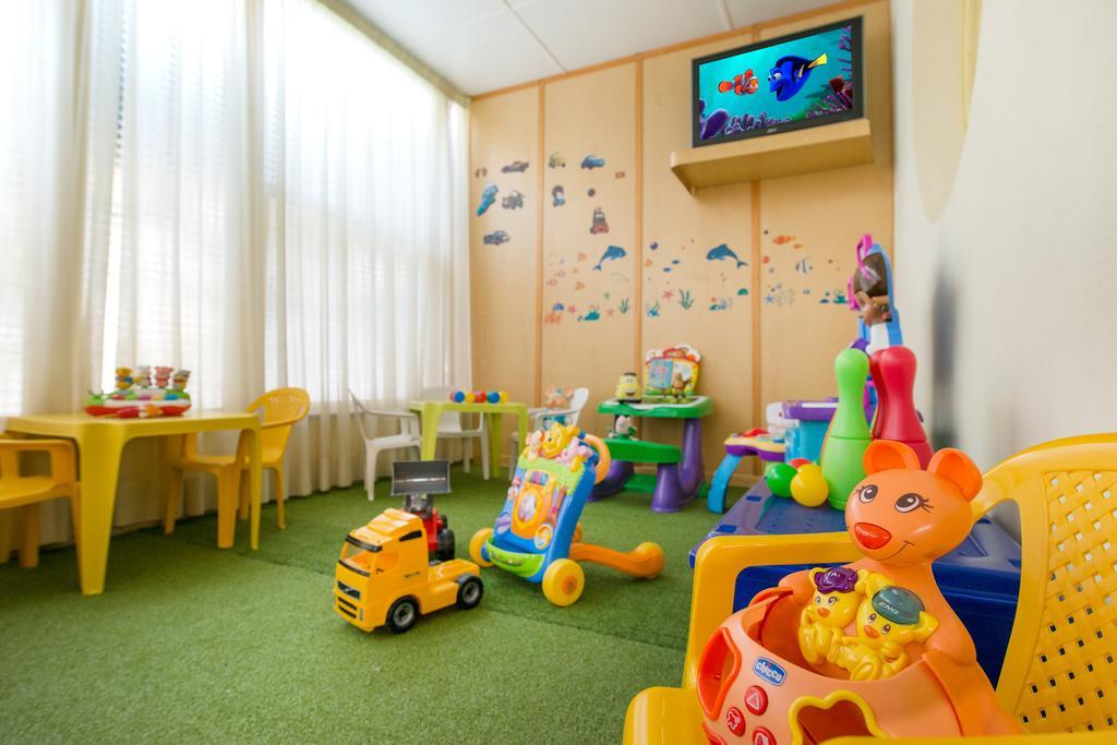 Hotel Cuba Мілано-Маріттіма Екстер'єр фото
